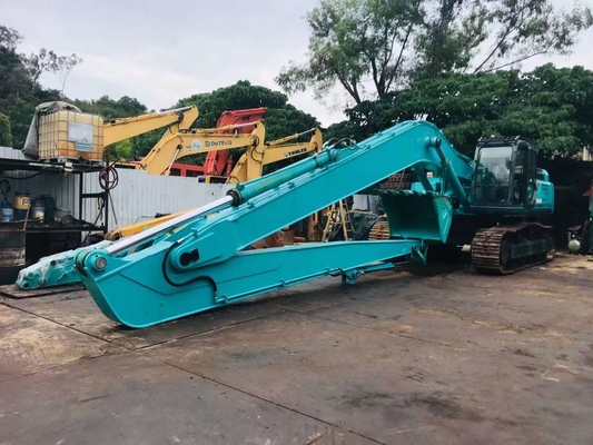 De Gehechtheid van het Graafwerktuiglong reach boom Kobelco van Ce 18M met Emmer en Cilinder