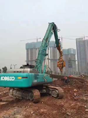 Hoog efficiënt ZX520 graafmachine stapelarm Q355B/Q690D gemeentelijke Sanshui omleiding spoorbrug project opent in een hoek van 160 graden