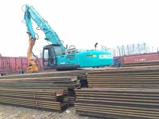 Hoog efficiënt ZX520 graafmachine stapelarm Q355B/Q690D gemeentelijke Sanshui omleiding spoorbrug project opent in een hoek van 160 graden